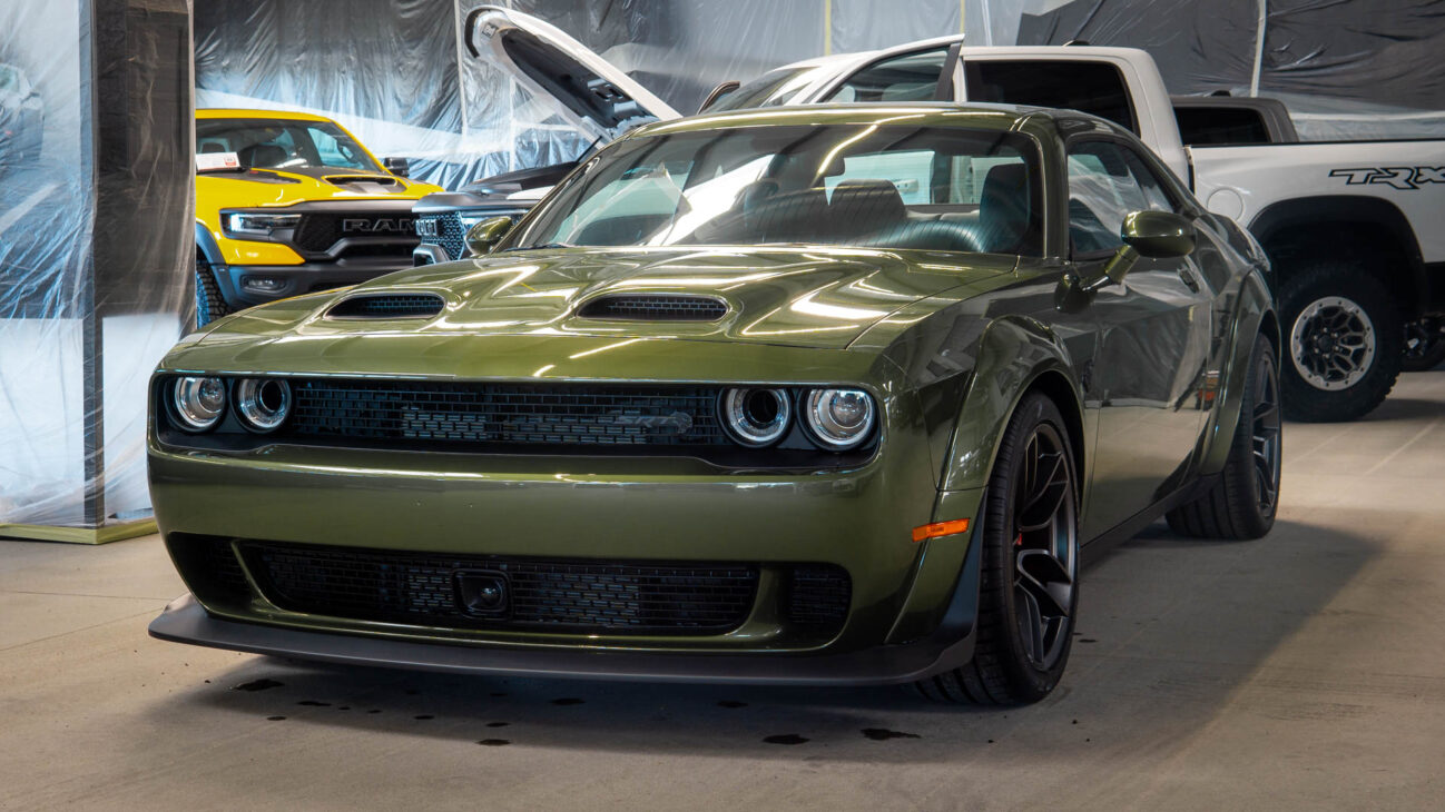 Dodge Challenger SRT Hellcat Widebody Jailbreak - Auto Outlet : Auto Outlet